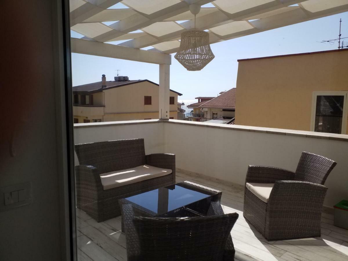 Mediterranean Apartments Capo dʼOrlando Zewnętrze zdjęcie